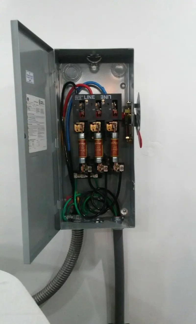 Three-phase disconnect switch installed for Electrical Wiring & Rewiring in Seffner